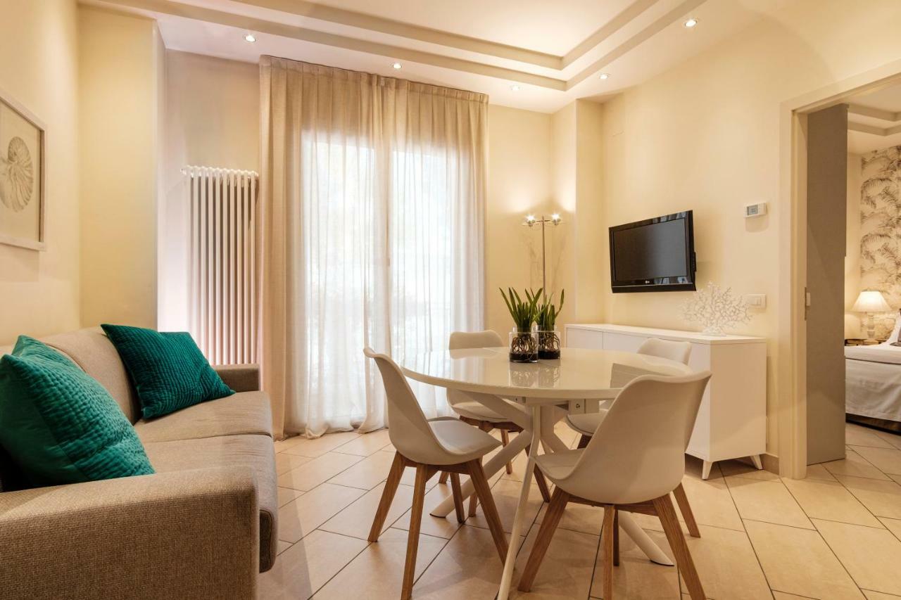 Residence Lungomare - Charming Apartments ริชโชเน ภายนอก รูปภาพ