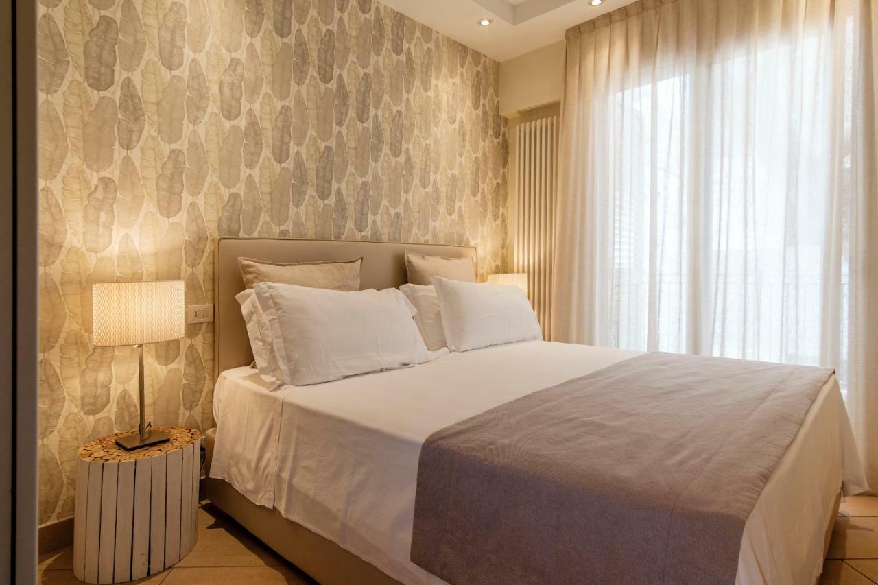 Residence Lungomare - Charming Apartments ริชโชเน ภายนอก รูปภาพ
