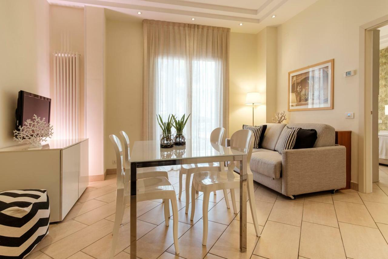 Residence Lungomare - Charming Apartments ริชโชเน ภายนอก รูปภาพ